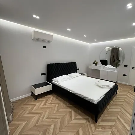 7 Floor Luxury Apartment
