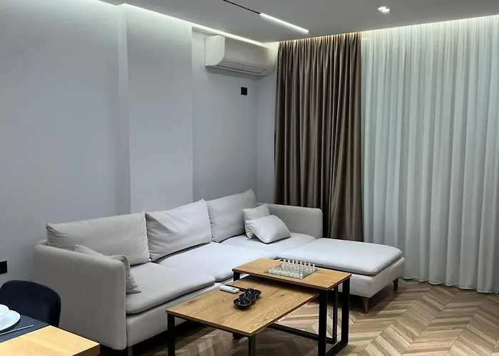 7 Floor Luxury 公寓 地拉那