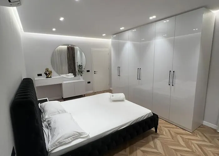 7 Floor Luxury